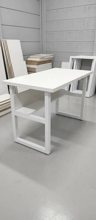 Study Gaming Office Working Tables Are Available