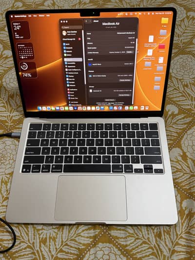 Apple macbook m4 air 16/256 gb with box and charger