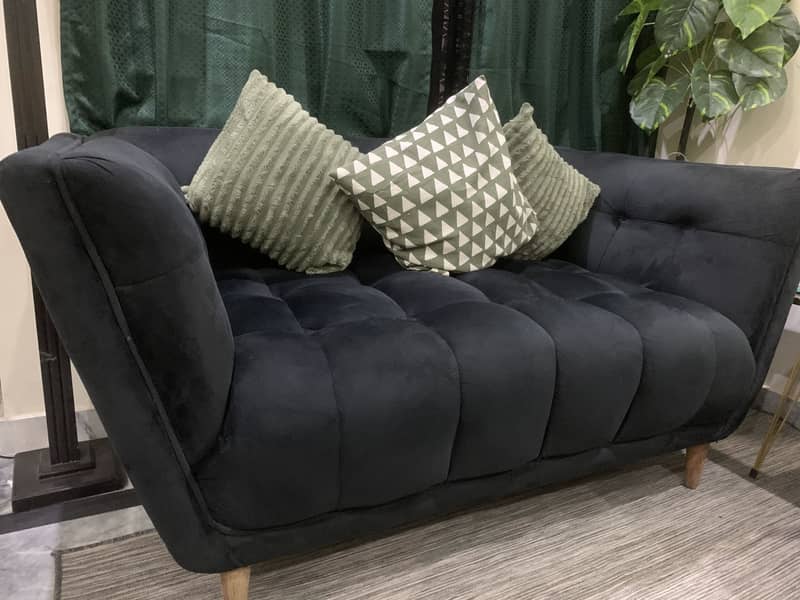 2 seater sofa 0