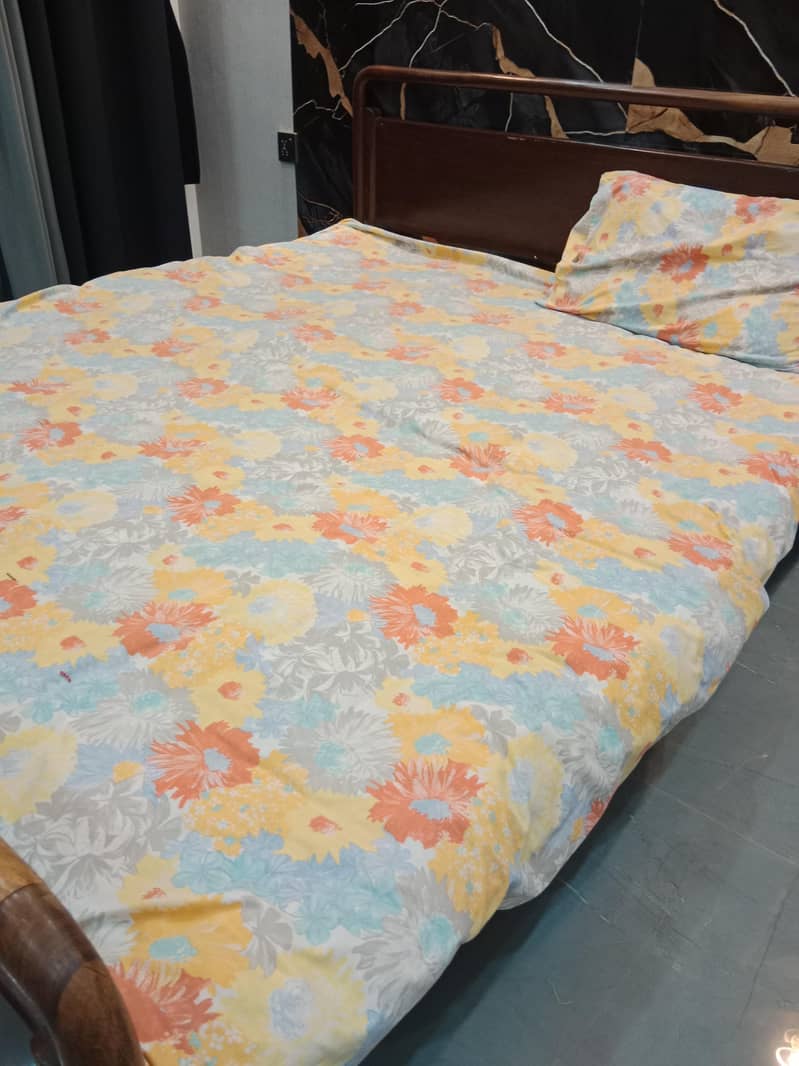king bed 0