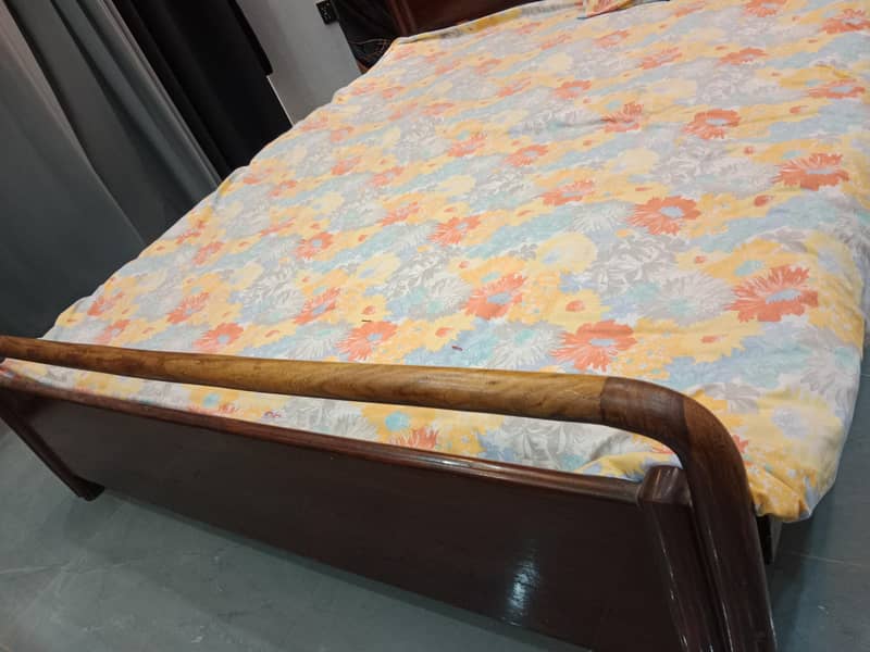 king bed 1