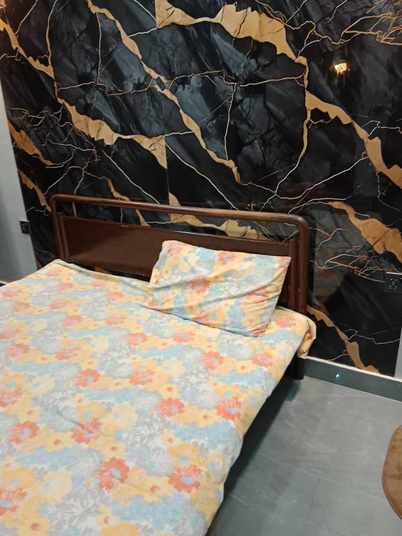 king bed 2