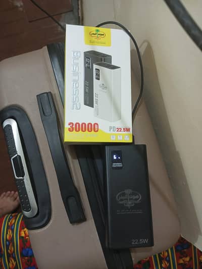 boht acha ha new ha bilkul use ha paiso ki zarort ha 30000mah