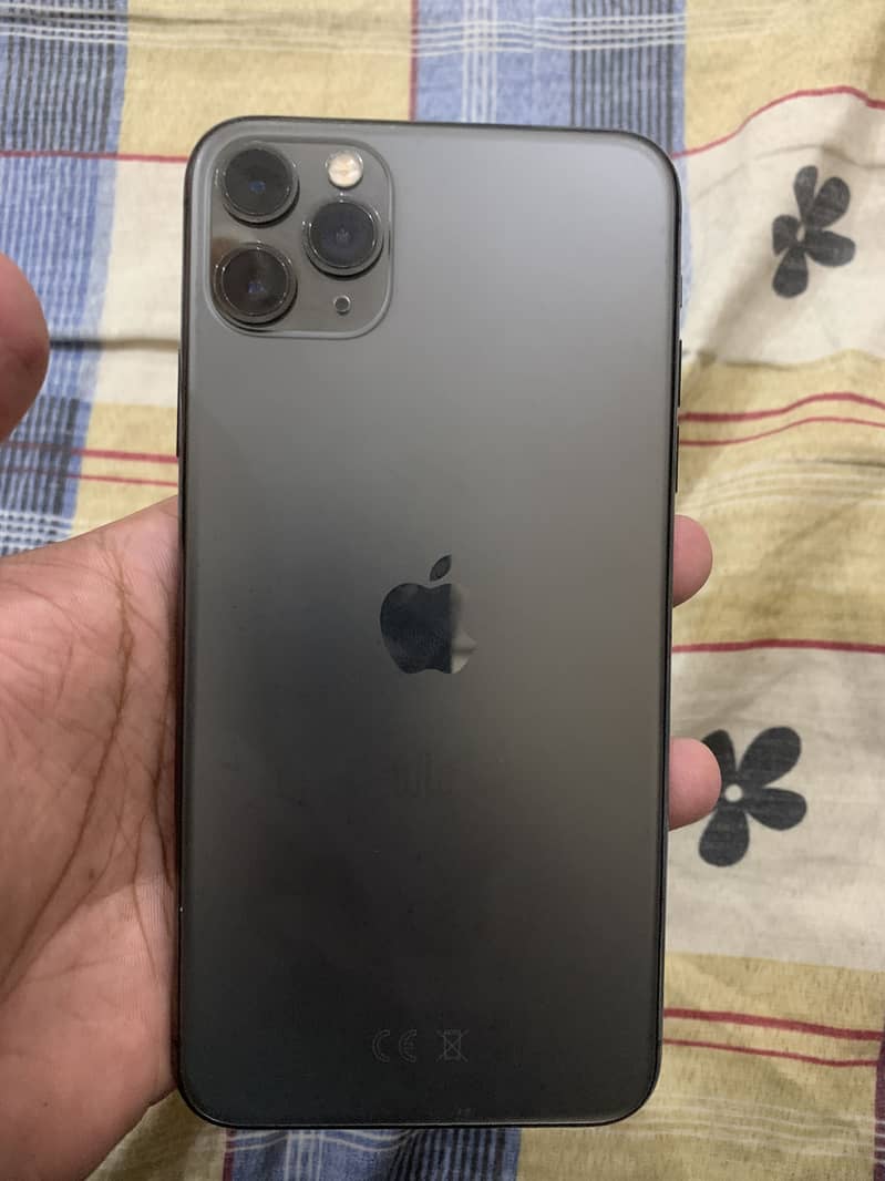 Apple iPhone 11 Pro Max 6