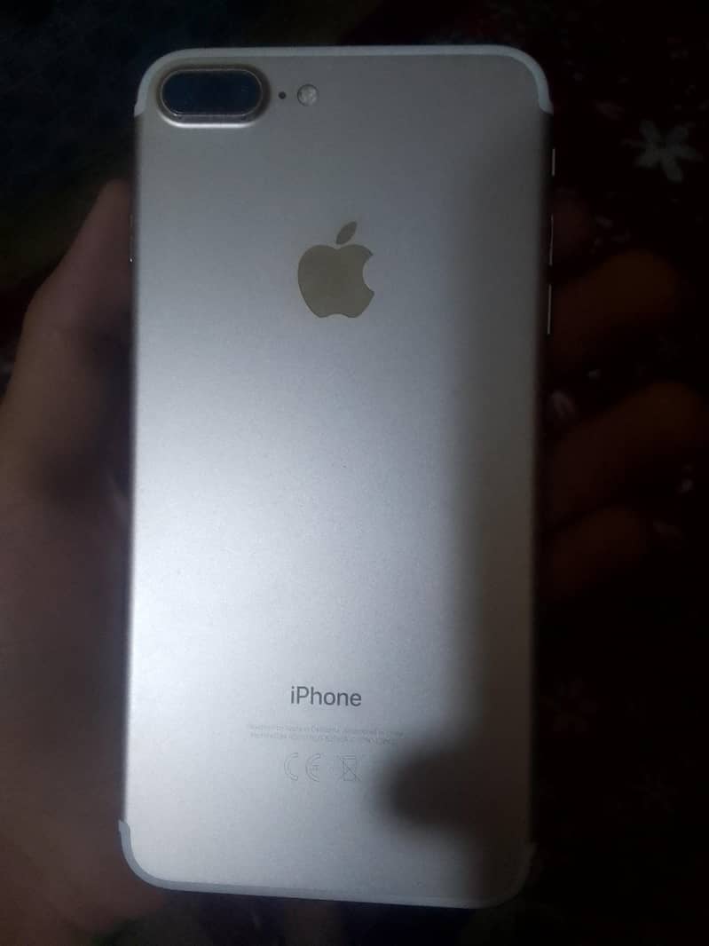 Apple iPhone 7 Plus 4