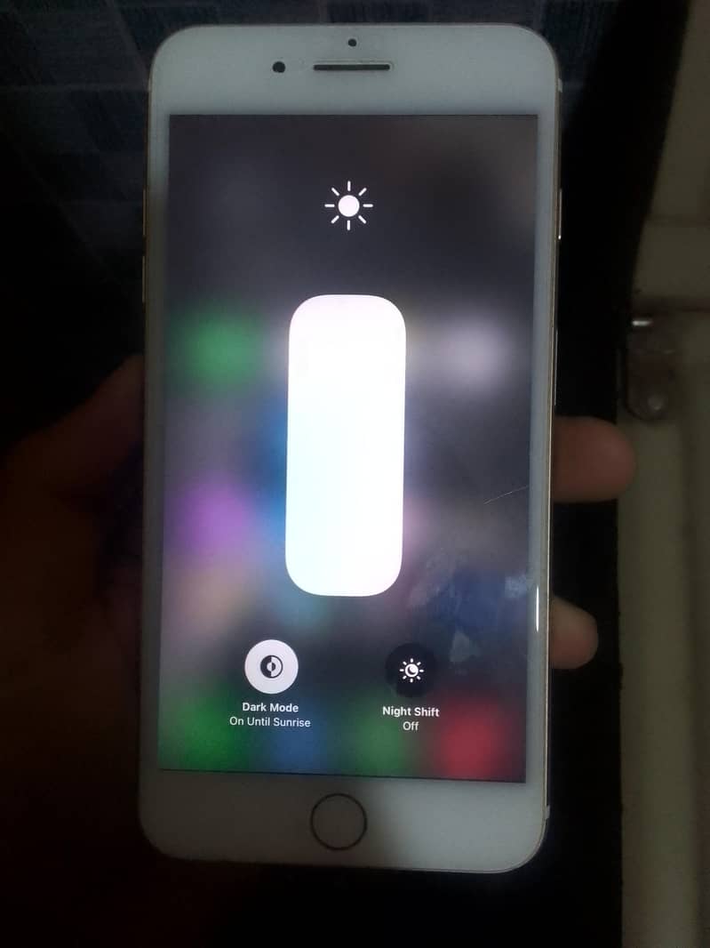 Apple iPhone 7 Plus 6