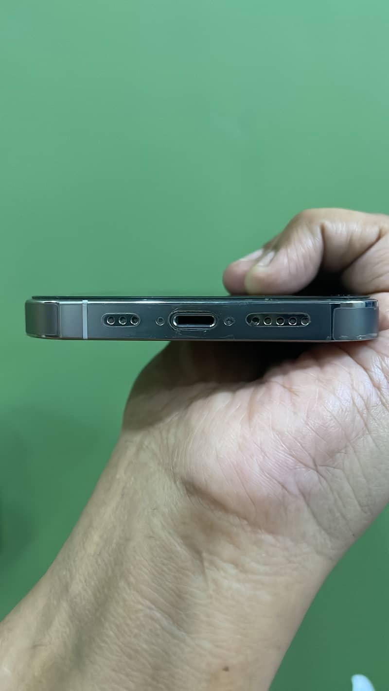 Apple iPhone 13 Pro 3