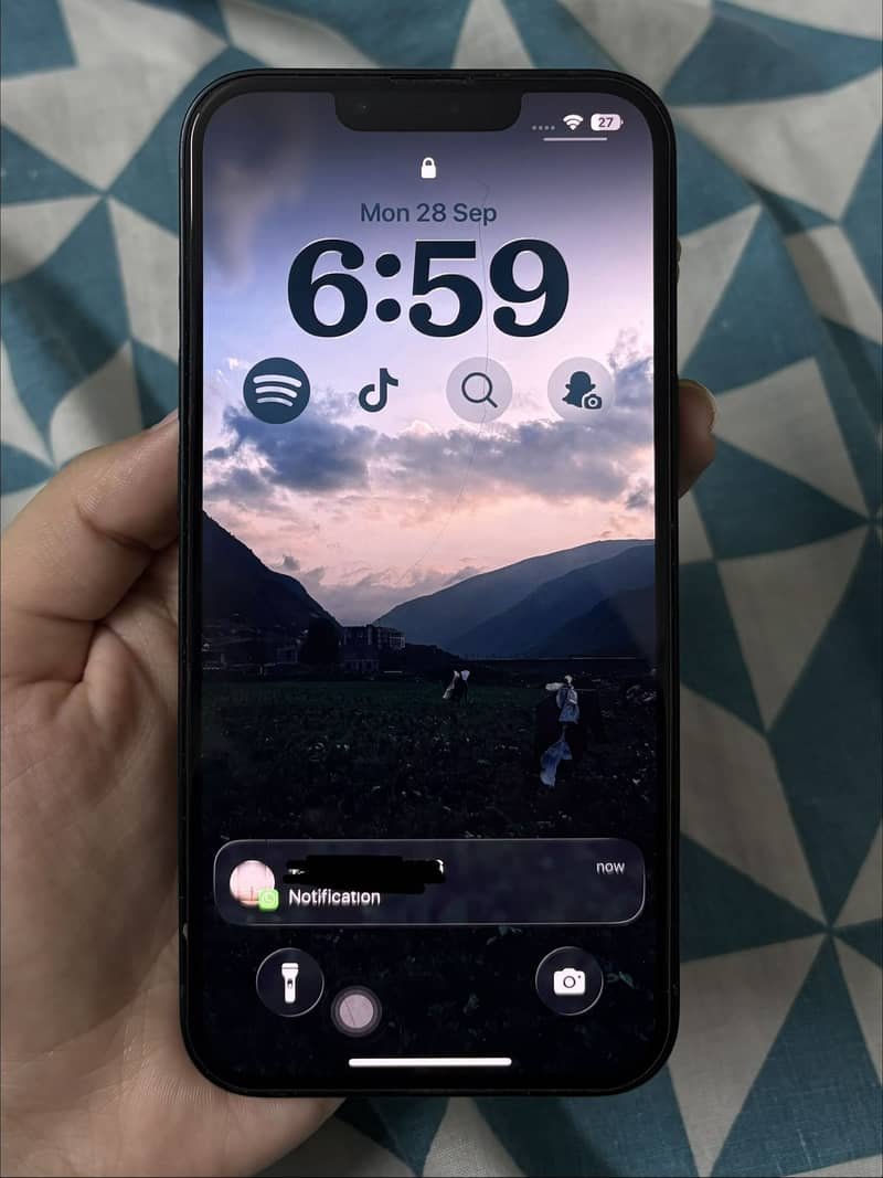 Apple iPhone 13 1