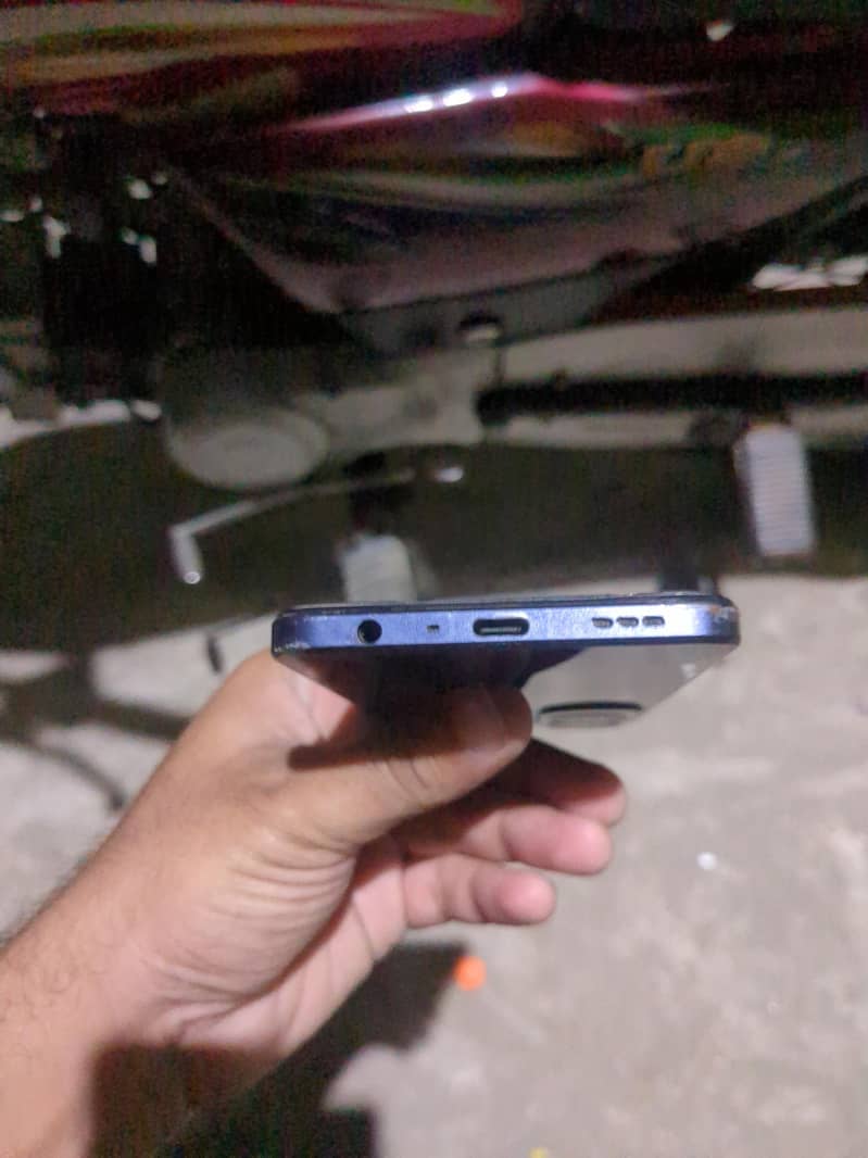 OPPO A60 4