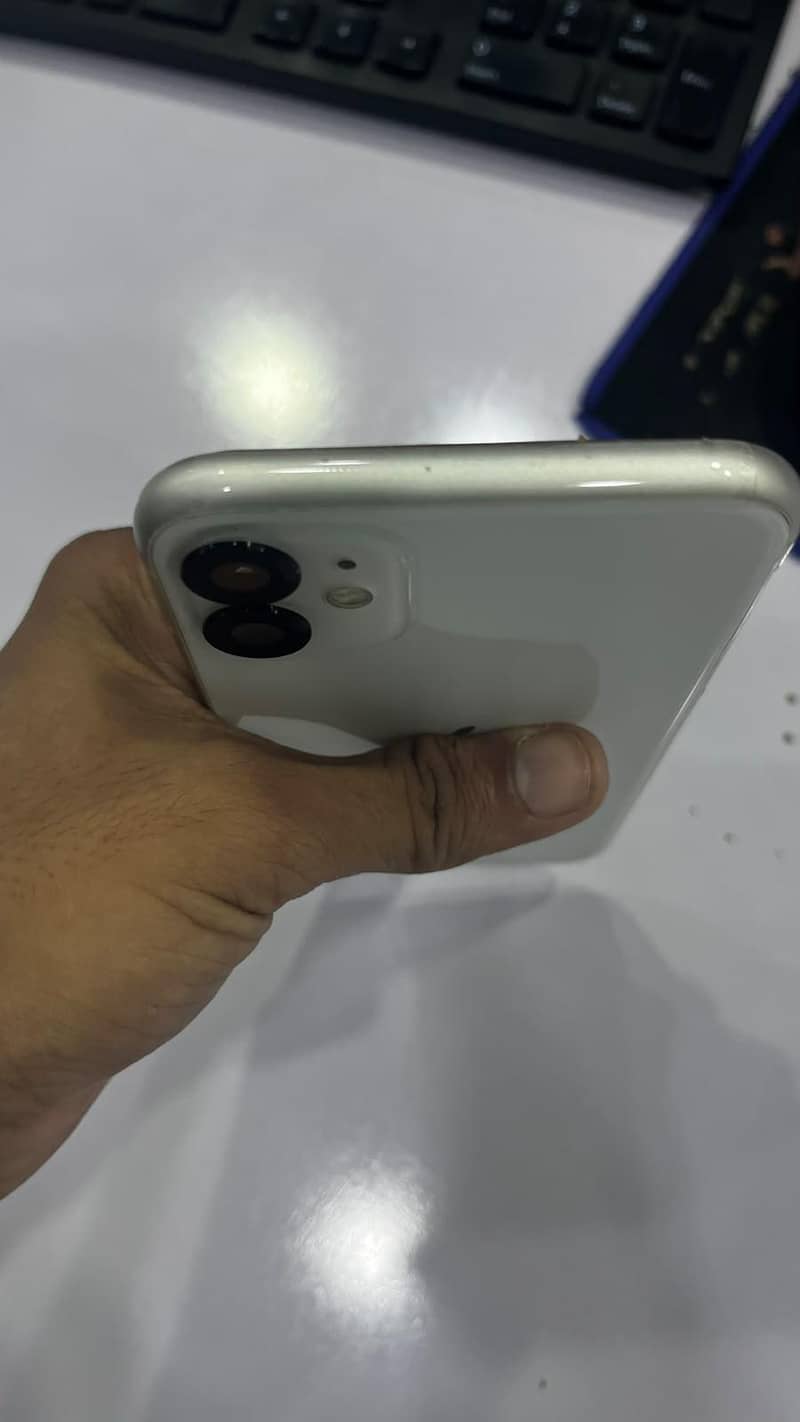 Apple iPhone 11 1