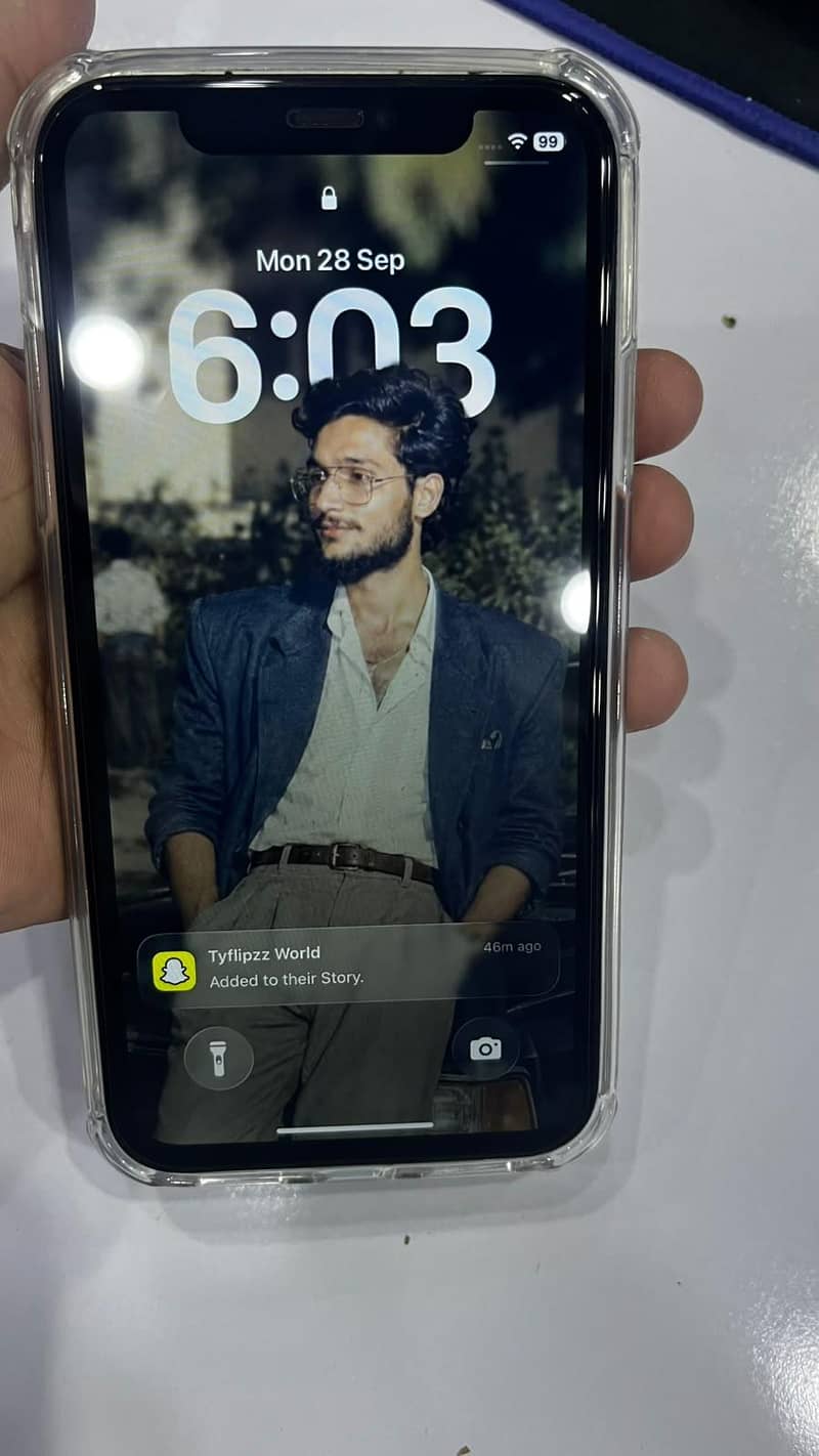 Apple iPhone 11 8