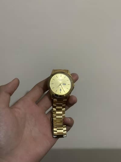 A luxury all rounder classic watch ⌚ date and time is on working