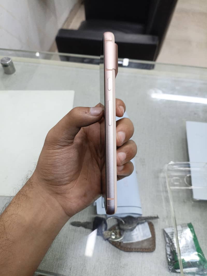 Google Pixel 8 1