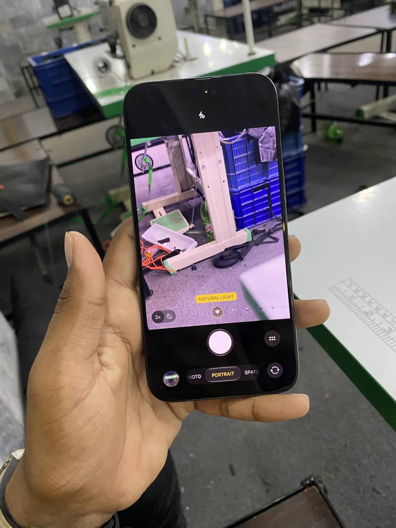 Apple iPhone 15 Pro Max 3