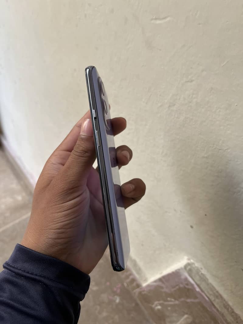 One Plus 9 5