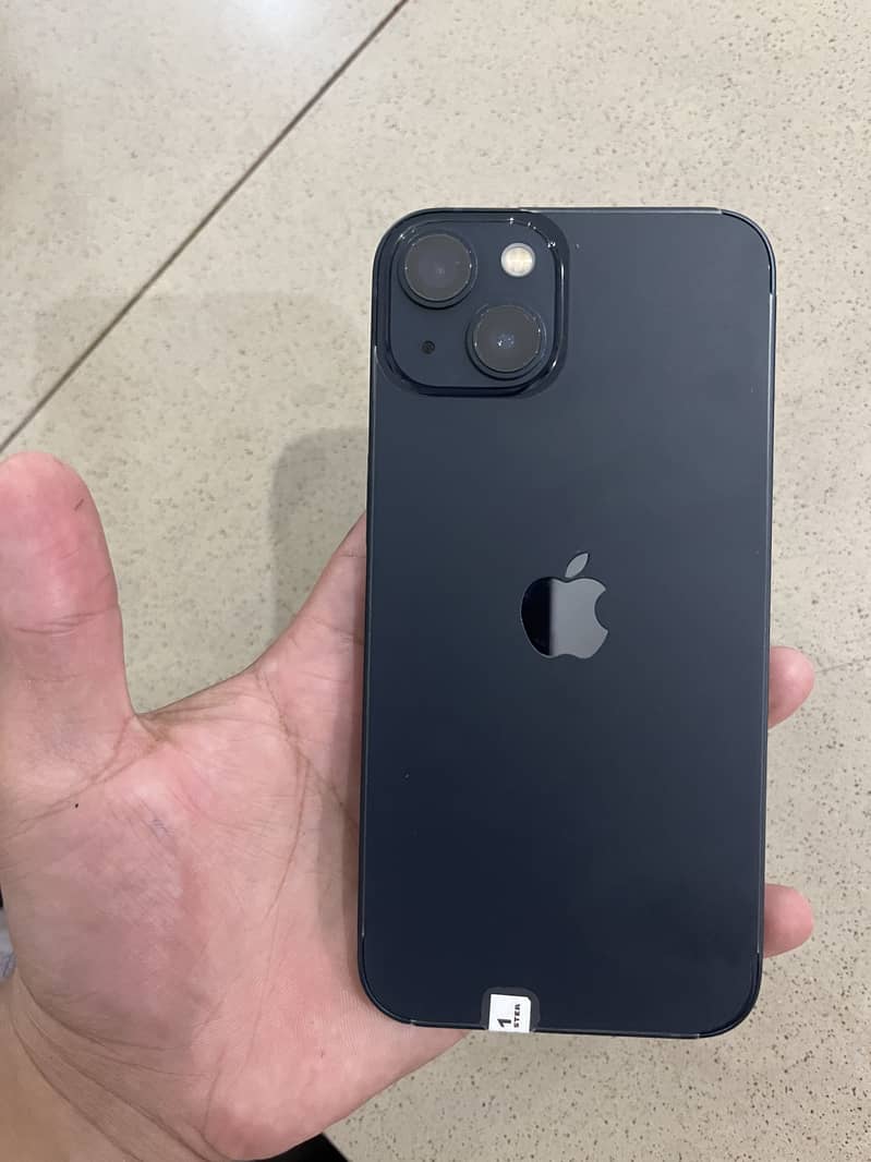 Apple iPhone 13 2