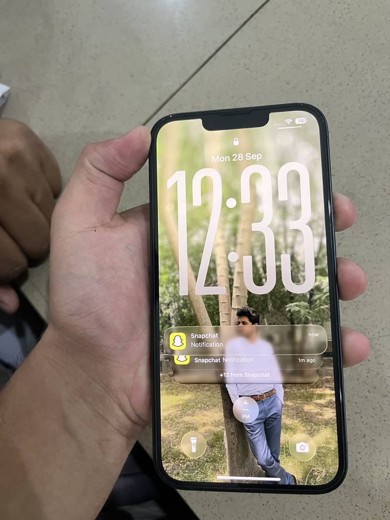 Apple iPhone 13 3