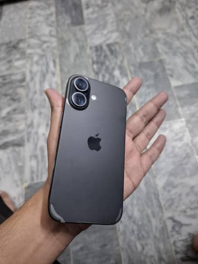 Apple iPhone 16