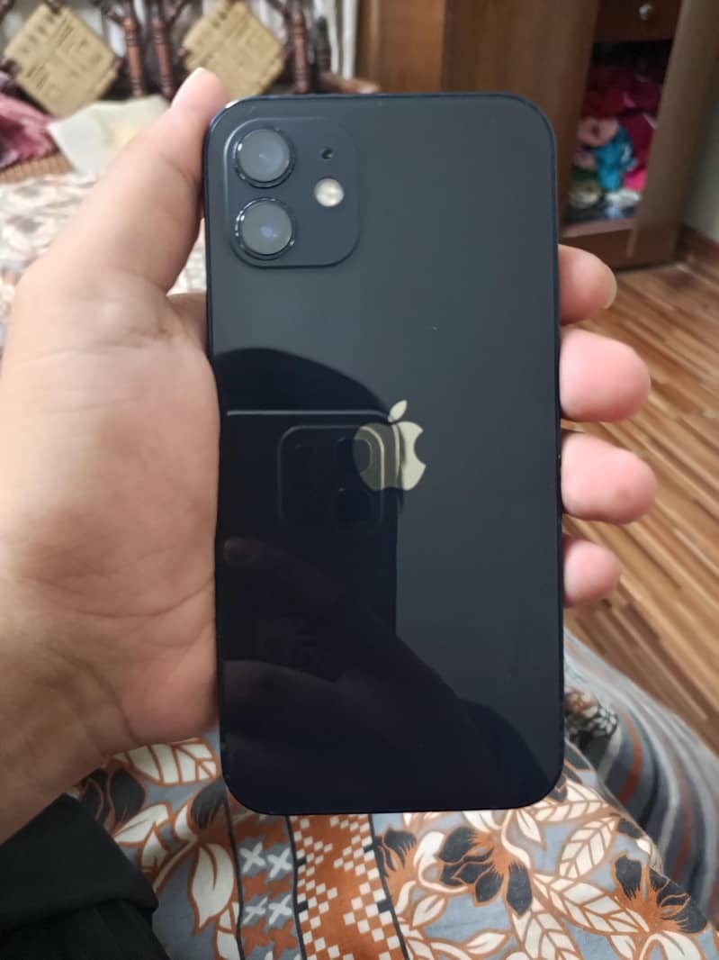 Apple iPhone 12 8