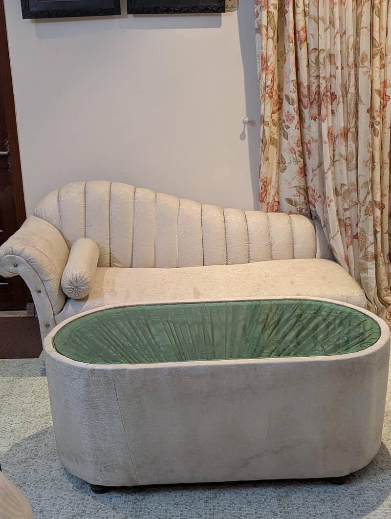 dewan sofa 1