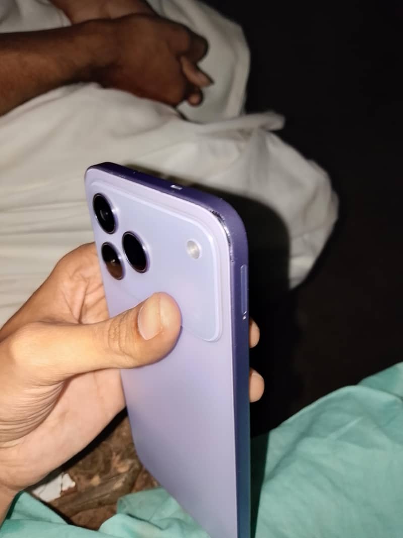 Tecno spark 50 4