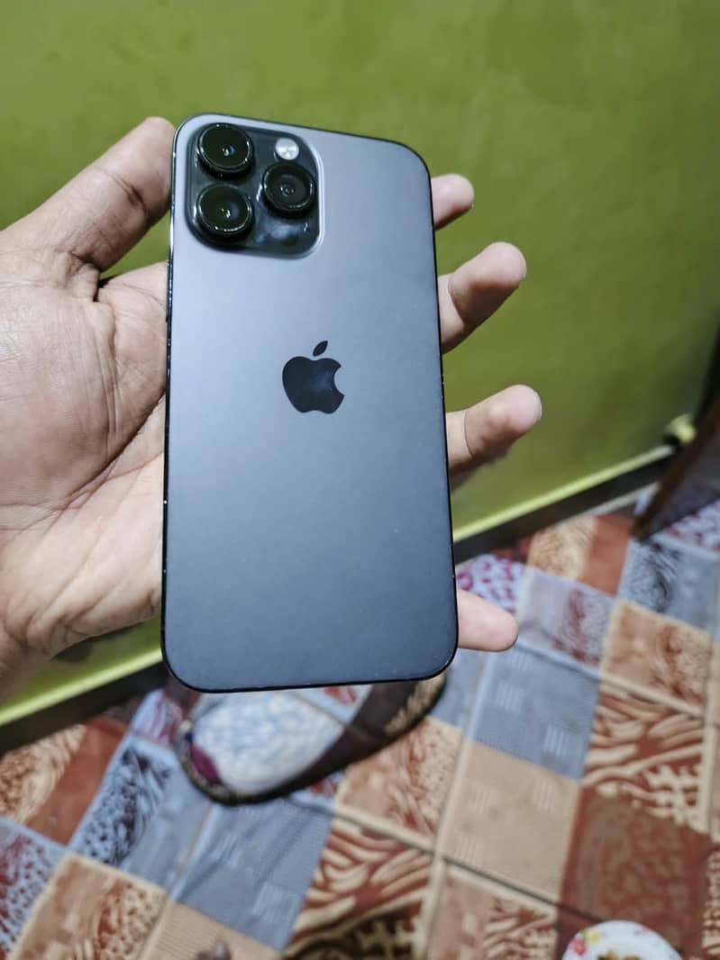 Iphone 14 pro max 2