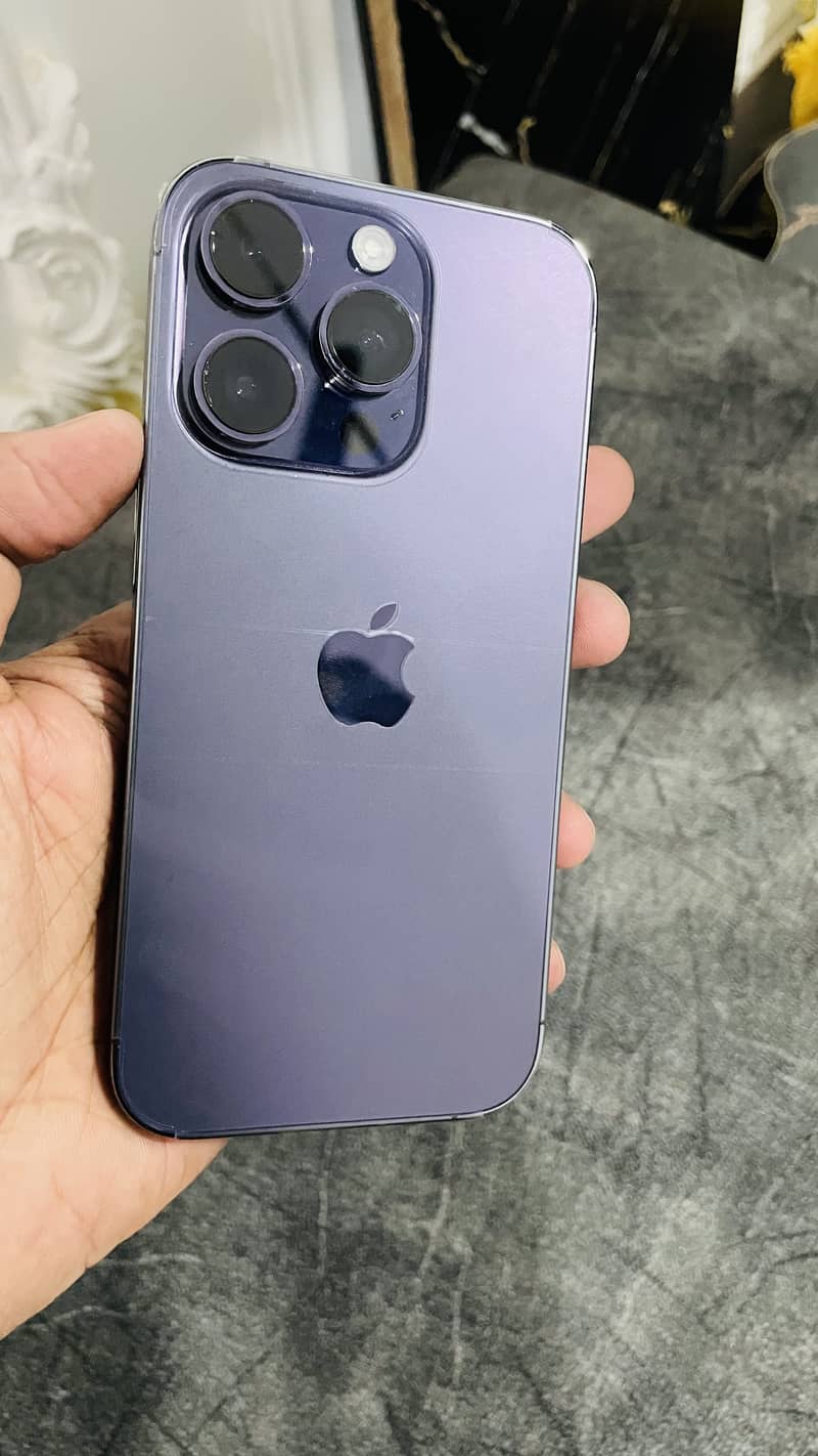 Apple iPhone 14 Pro 1