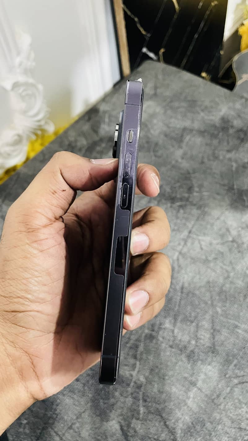 Apple iPhone 14 Pro 4