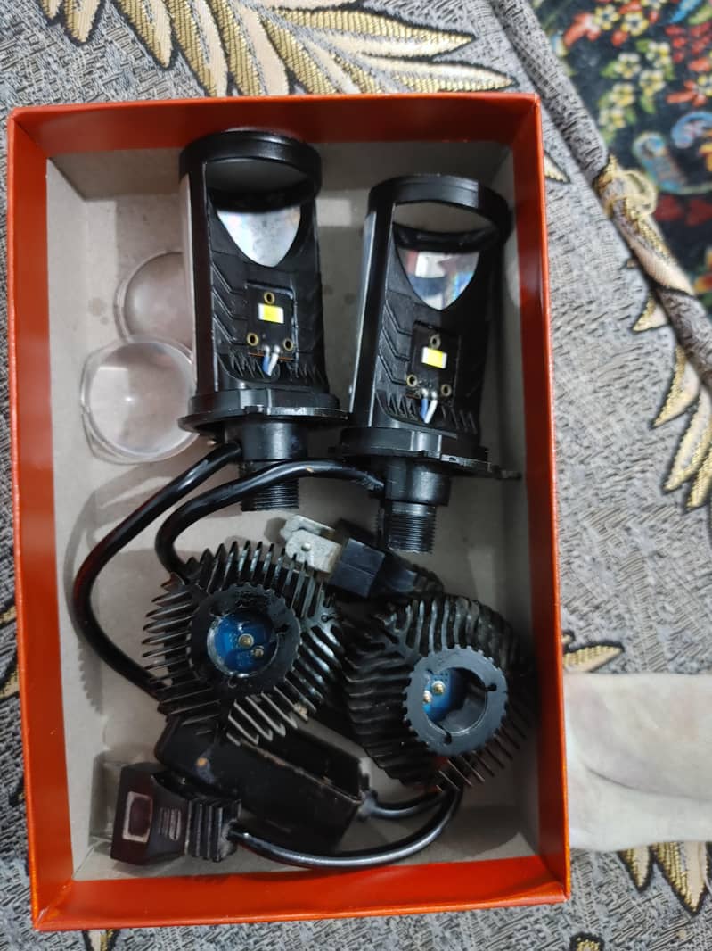 H4 mini projector 0