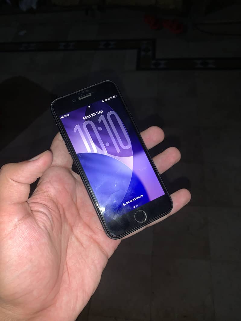 IPHONE SE 2022 3rd Generation 0