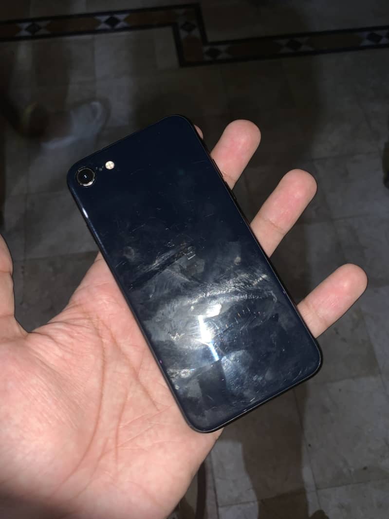 IPHONE SE 2022 3rd Generation 4