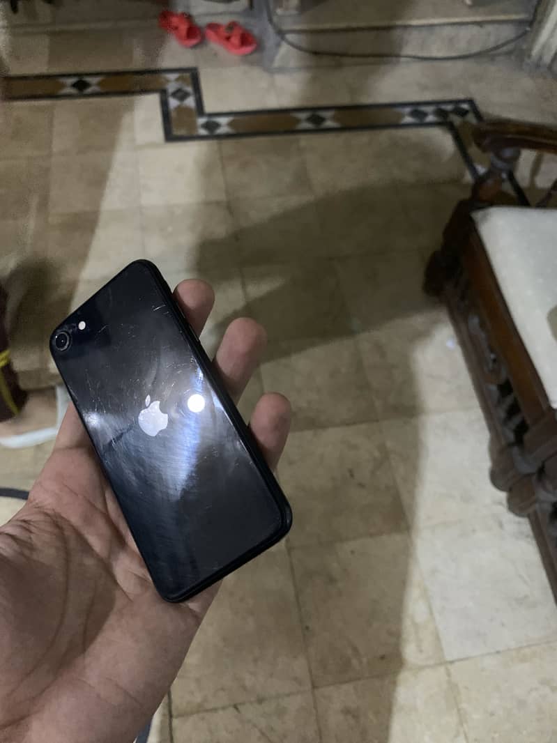 IPHONE SE 2022 3rd Generation 5