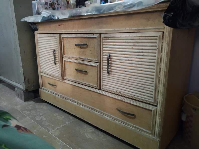 Dressing Table 2