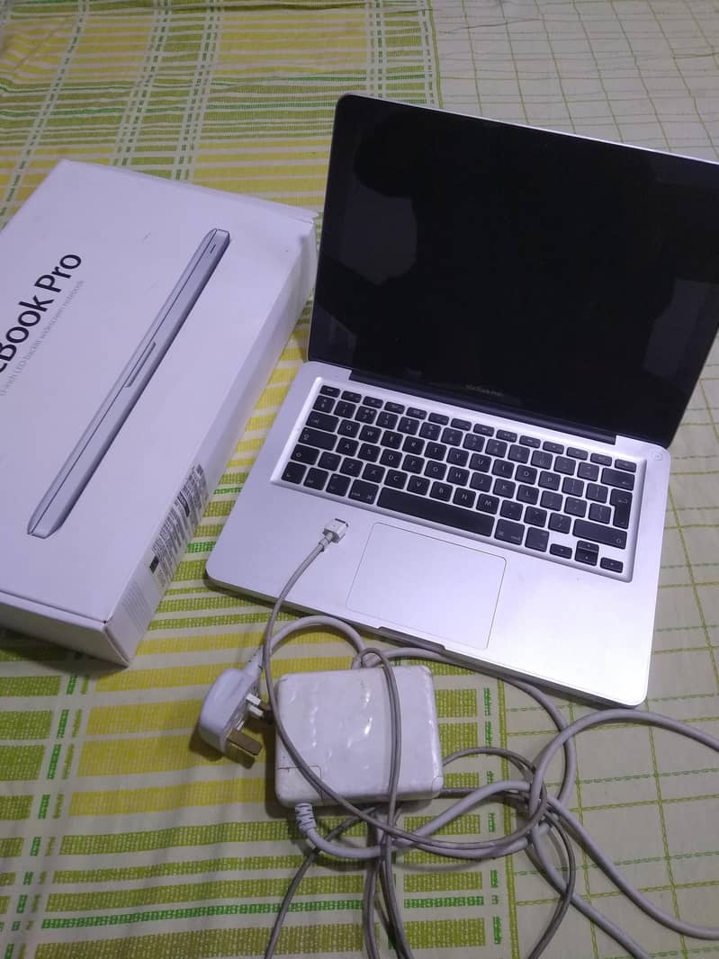 MacBook Pro X 6