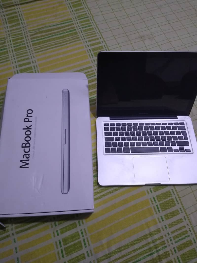 MacBook Pro X 7