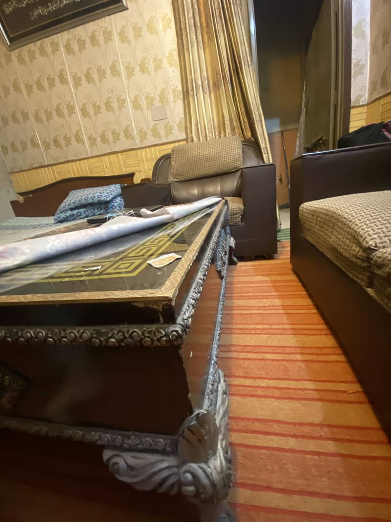 Sofa set three two one and table 0