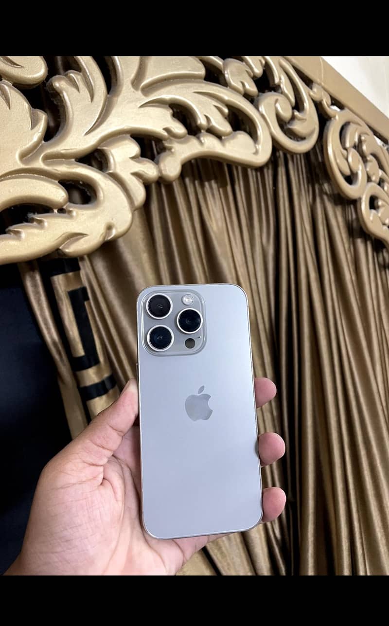 Apple iPhone 15 Pro 1
