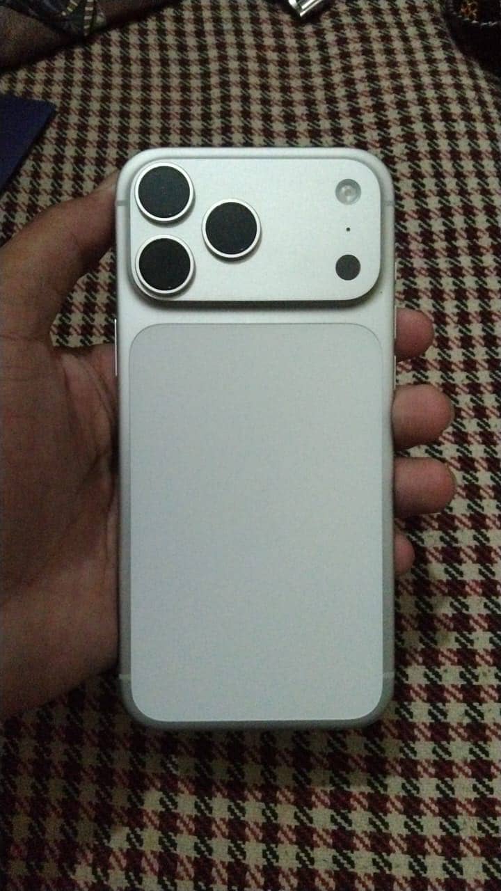 Iphone 17 pro max 2