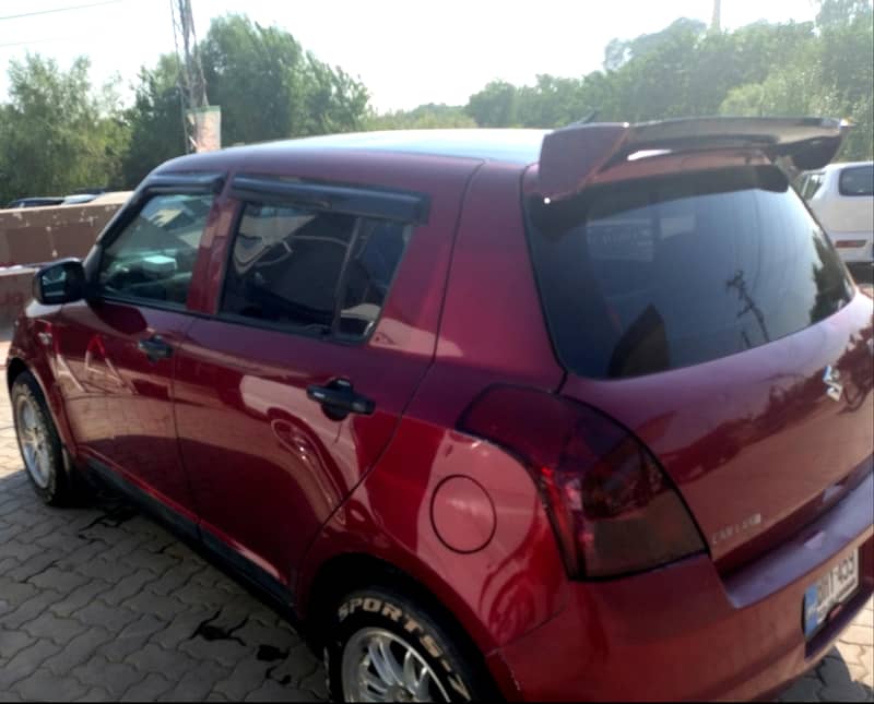 Suzuki Swift 2012 (Automatic) 3