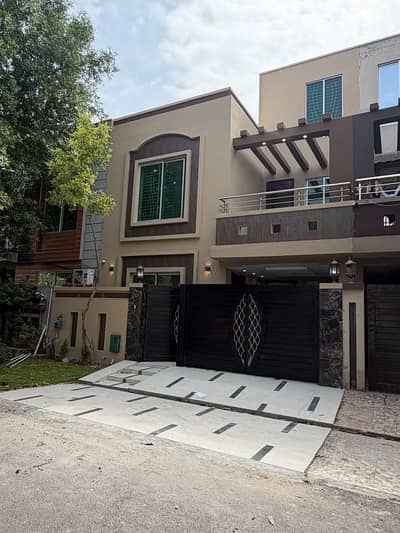 5 Marla Slightly Used House For Sale In Sector D Bahria Town Lahore