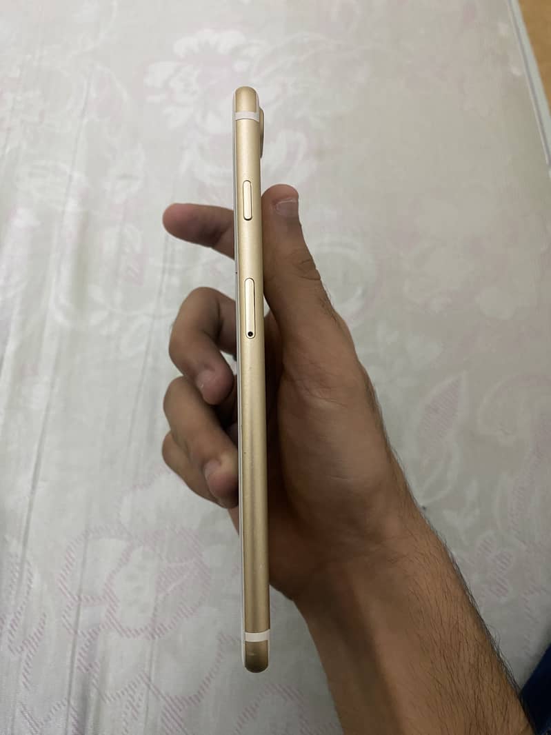 Apple iPhone 7 Plus 5