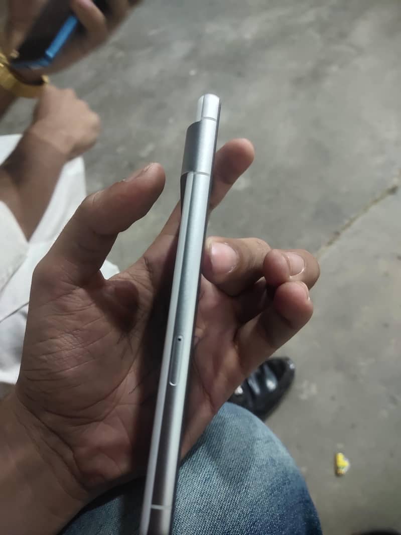 Google Pixel 7 6