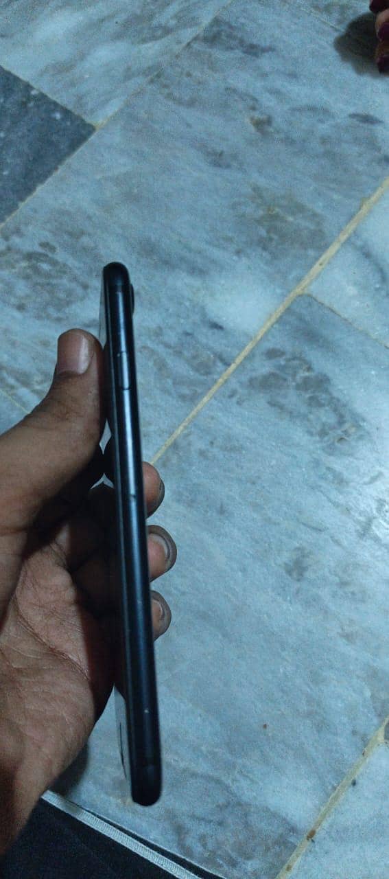 Apple iPhone 7 5