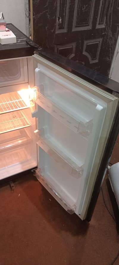 Pel beautiful mini fridge neat and clean