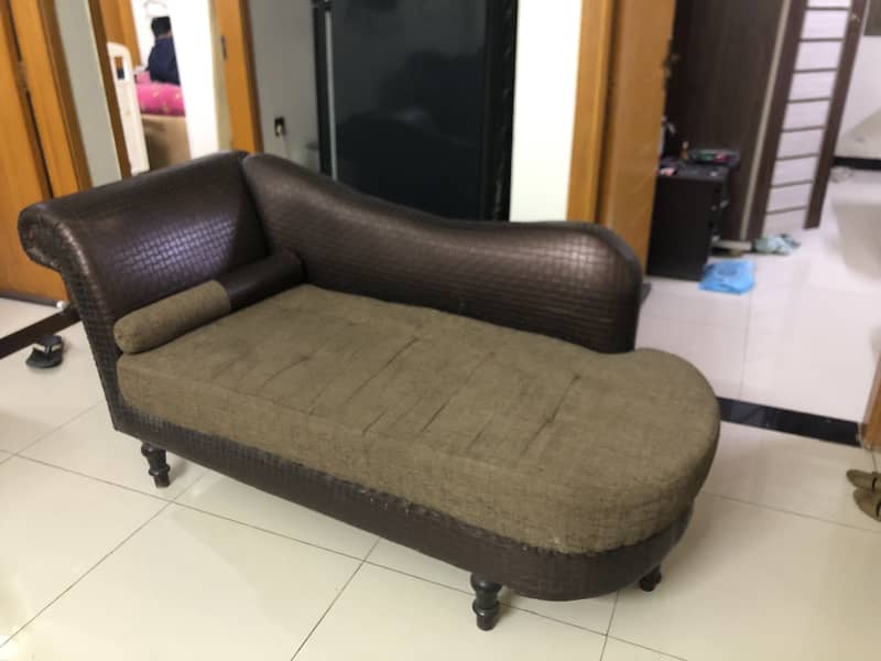 Brown dewan 0