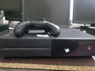 Xbox one fat 500 gb used