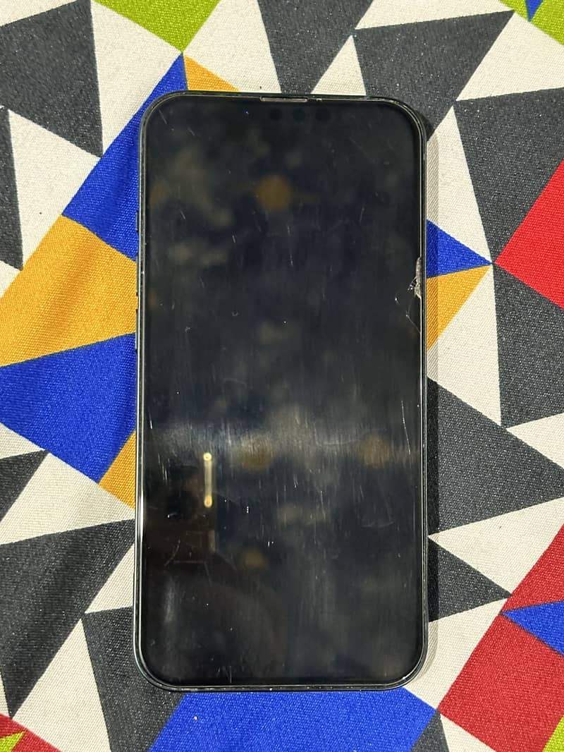 Apple iPhone 13 4