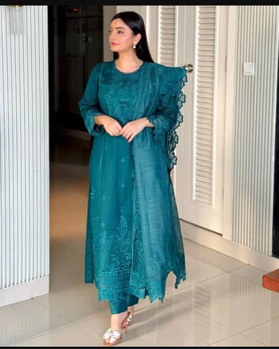 Stunning teal green embroidered stitched 3 piece suit