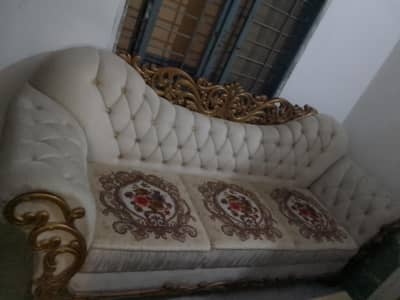 3+2+1 seater sofa set available