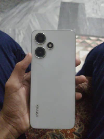 Infinix Hot 30 Play